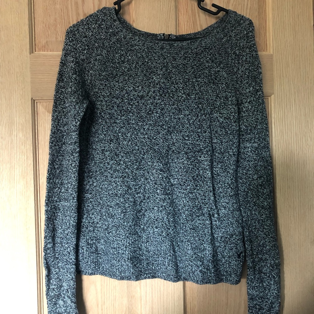 Cute fall AE sweater
